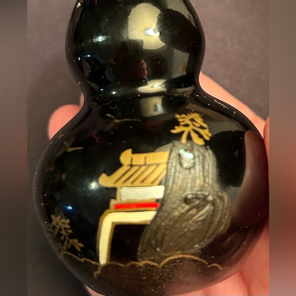 1 Vintage Japanese Hand painted Dove S&P shakers. Can be used for Cinnamon or…. - Picture 3 of 9